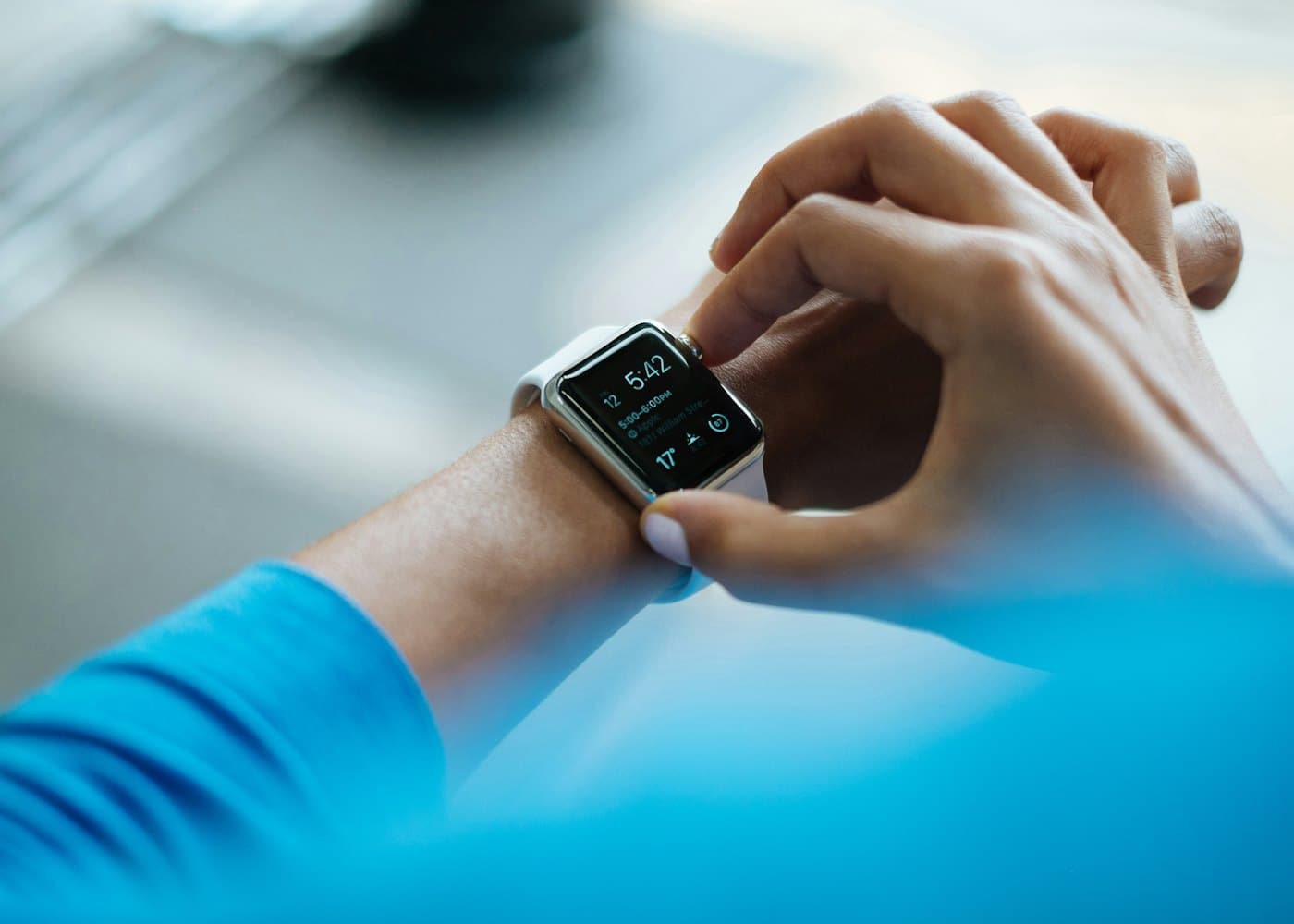 Tracking daily activity on a smartwatch